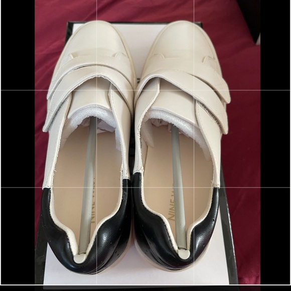 NINE WEST SNEAKERS - Picture 2 of 4